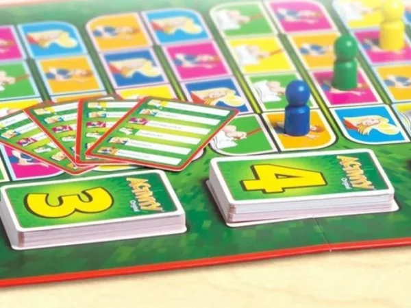 Tucker's Fun Factory Activity - Partyspel Best