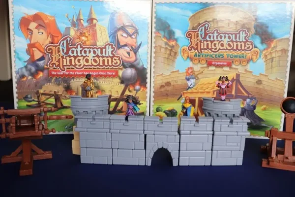 Iello Catapult Feud - En Online