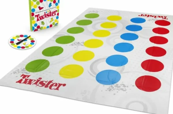 Hasbro Twister Hot