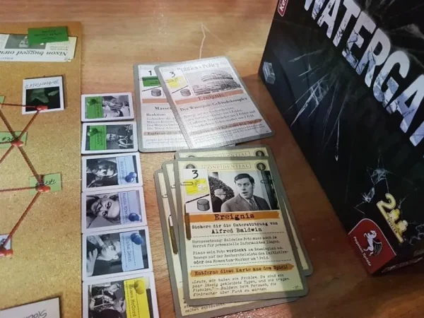 Capstone Games Watergate (En) - Bordspel Discount