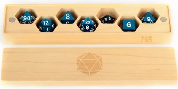 Fanroll Wood Dice Vault - Maple Best